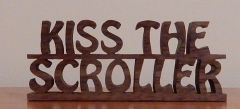 Kiss The Scroller