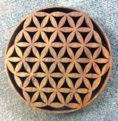 Walnut trivet