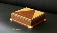 MEMORY BOX