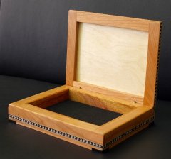MEMORY BOX