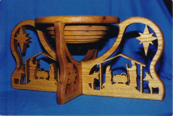 nativity-basket-oak-22wx10hx12d.jpg