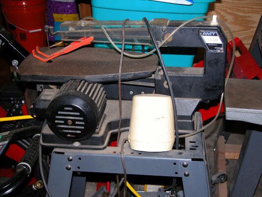 20091108-192703-Tools AMT Scroll Saw Blogger.jpg