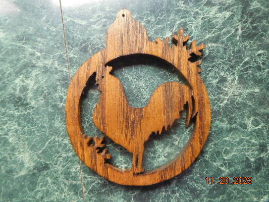 Chicken Orn. 11-20-2023 .JPG