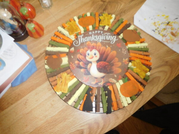 ThanksgIvIng wreath 12-14-2025 (2).JPG