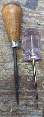 Narex_Awl__Reamer_and_Craftsman_awl[1].jpg